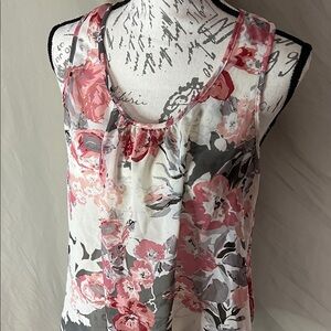 Sheer floral tank by Love Squared size medium pink gray